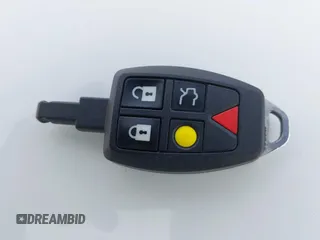 2007 Volvo S40 2.4L с VIN YV1MS382872272498, выставлен на аукционе IAAI как лот 42081892 с пробегом 160 144 миль миль и . История ставок и продаж доступна на DreamBid. Изображение 11.