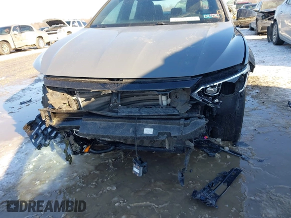 2019 Volkswagen Jetta GLI S z VIN 3VW6T7BU6KM209458, wystawiony jako IAAI lot #41334724 z przebiegiem 53 634 mil mil oraz . Historia ofert i sprzedaży dostępna na DreamBid. Obrazek 6.