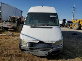 2005 Freightliner Sprinter z VIN WDYPD544755837565, wystawiony jako Copart lot #75308584 z przebiegiem 383 888 mil mil oraz Tytuł czysty. Historia ofert i sprzedaży dostępna na DreamBid. Obrazek 5.
