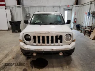 2015 Jeep Patriot Latitude with VIN 1C4NJRFB6FD395965, listed as a Copart auction lot 59615285 with 128,112 mi miles and Non repairable. Bid and sale history available at DreamBid. Image 5.
