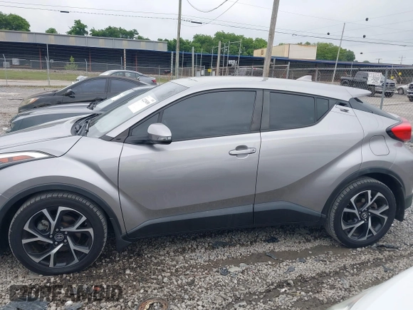 2018 Toyota C-HR XLE with VIN NMTKHMBXXJR031420, listed as a IAAI auction lot 42225490 with 80,628 mi miles and . Bid and sale history available at DreamBid. Image 14.