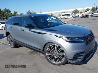 2024 Land Rover Range Rover Velar Dynamic SE z VIN SALYL2EX9RA372092, wystawiony jako IAAI lot #40430092 z przebiegiem 6 383 mil mil oraz . Historia ofert i sprzedaży dostępna na DreamBid. Obrazek 1.