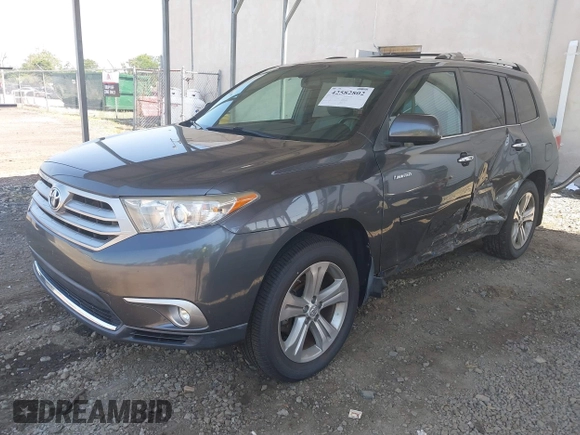 2013 Toyota Highlander Limited with VIN 5TDDK3EH2DS272953, listed as a IAAI auction lot 42582802 with 144,482 mi miles and . Bid and sale history available at DreamBid. Image 17.