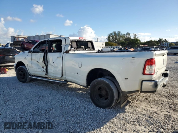 2021 Ram 3500 Big Horn with VIN 3C63RRHL5MG527756, listed as a Copart auction lot 44846445 with 90,339 mi miles and Salvage Title. Bid and sale history available at carsss.com. Image 2.
