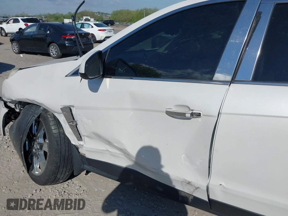 2011 Cadillac SRX Performance Collection z VIN 3GYFNBEYXBS543819, wystawiony jako IAAI lot #42159051 z przebiegiem Nie podano mil oraz . Historia ofert i sprzedaży dostępna na DreamBid. Obrazek 6.