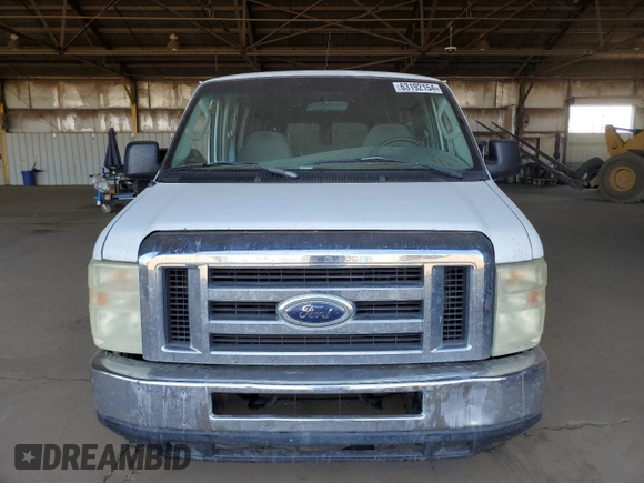 2008 Ford Econoline Passenger XL z VIN 1FBSS31L98DB42627, wystawiony jako Copart lot #63192154 z przebiegiem 111 494 mil mil oraz Szkoda całkowita • Salvage title. Historia ofert i sprzedaży dostępna na DreamBid. Obrazek 5.