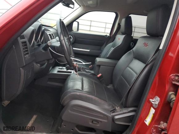 2007 Dodge Nitro R/T with VIN 1D8GT58647W733396, listed as a Copart auction lot 83948934 with 47,944 mi miles and Salvage Title. Bid and sale history available at carsss.com. Image 7.