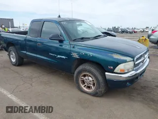 1997 Dodge Dakota with VIN 1B7GL23X7VS164206, listed as a IAAI auction lot 41839529 with 223,933 mi miles. Bid and sale history available at carsss.com. Image 1.