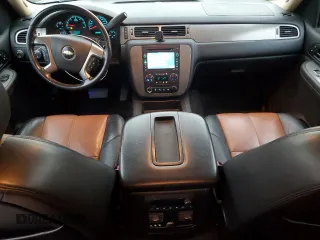 2008 Chevrolet Avalanche LTZ with VIN 3GNFK12368G132972, listed as a Copart auction lot 77378044 with 218,196 mi miles and Salvage Title. Bid and sale history available at DreamBid. Image 8.