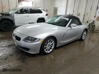 2007 BMW Z4 3.0i with VIN 4USBU335X7LW72026, listed as a Copart auction lot 70443344 with 80,458 mi miles and Salvage Title. Bid and sale history available at carsss.com. Image 1.