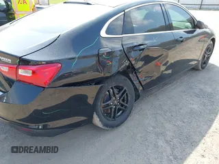 2019 Chevrolet Malibu LS z VIN 1G1ZB5STXKF177623, wystawiony jako IAAI lot #42017920 z przebiegiem 56 590 mil mil oraz . Historia ofert i sprzedaży dostępna na DreamBid. Obrazek 6.
