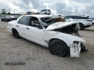 2000 Ford Crown Victoria Police Police Interceptor with VIN 2FAFP71W1YX197264, listed as a Copart auction lot 85513184 with 165,543 mi miles and Non Repairable. Bid and sale history available at carsss.com. Image 4.