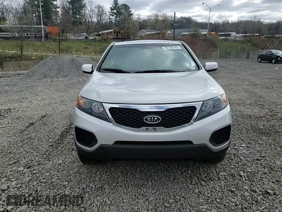 2011 Kia Sorento LX with VIN 5XYKTCA12BG187487, listed as a Copart auction lot 49736745 with 100,662 mi miles and Salvage Title. Bid and sale history available at DreamBid. Image 12.