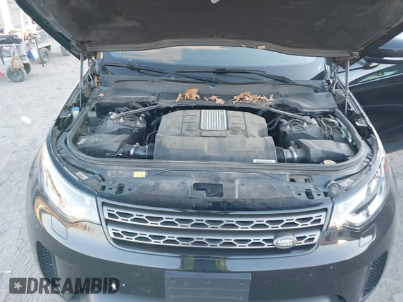 2019 Land Rover Discovery SE with VIN SALRG2RV9KA093846, listed as a IAAI auction lot 40806524 with 111,498 mi miles and . Bid and sale history available at DreamBid. Image 10.