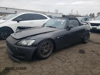 2001 Honda S2000 z VIN JHMAP11401T006810, wystawiony jako Copart lot #88289685 z przebiegiem 137 575 mil mil oraz Czysty tytuł • Clean title. Historia ofert i sprzedaży dostępna na DreamBid. Obrazek 1.