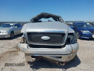 2008 Ford F-150 XLT z VIN 1FTPW14538FC09573, wystawiony jako IAAI lot #41978554 z przebiegiem Nie podano mil oraz . Historia ofert i sprzedaży dostępna na DreamBid. Obrazek 13.
