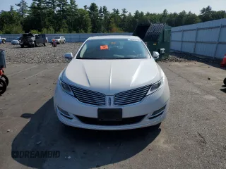 2014 Lincoln MKZ with VIN 3LN6L2JK3ER810979, listed as a Copart auction lot 70441254 with 0 mi miles and Salvage Title. Bid and sale history available at carsss.com. Image 5.