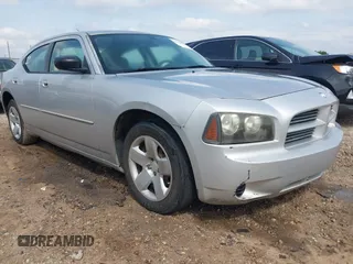 2008 Dodge Charger z VIN 2B3KA43R58H231931, wystawiony jako IAAI lot #42198996 z przebiegiem 227 944 mil mil oraz . Historia ofert i sprzedaży dostępna na DreamBid. Obrazek 1.