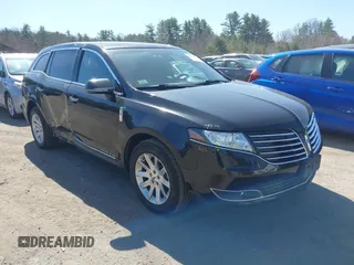 2019 Lincoln MKT with VIN 2LMHJ5NK2KBL03273, listed as a IAAI auction lot 42071546 with 255,186 mi miles and . Bid and sale history available at DreamBid. Image 1.