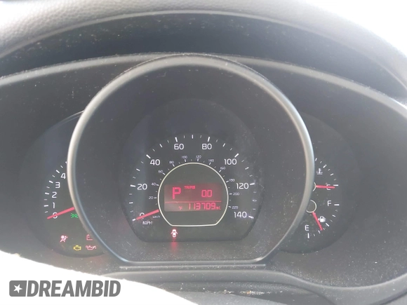 2014 Kia Soul with VIN KNDJN2A2XE7706747, listed as a IAAI auction lot 41870810 with 113,709 mi miles. Bid and sale history available at carsss.com. Image 7.
