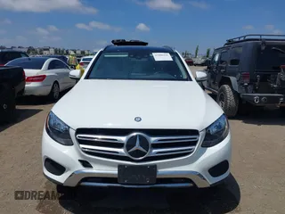2016 Mercedes-Benz GLC 300 z VIN WDC0G4JB7GF029144, wystawiony jako IAAI lot #42806241 z przebiegiem 75 528 mil mil oraz . Historia ofert i sprzedaży dostępna na DreamBid. Obrazek 12.