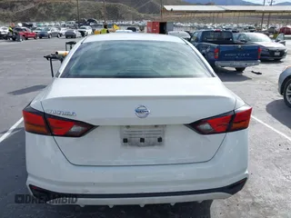 2022 Nissan Altima 2.5 S with VIN 1N4BL4BV3NN343272, listed as a IAAI auction lot 41646195 with 78,946 mi miles. Bid and sale history available at carsss.com. Image 16.