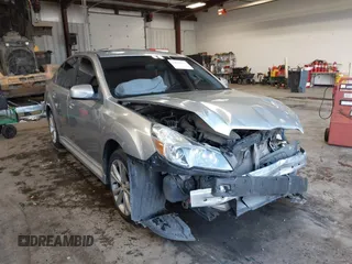 2014 Subaru Legacy Premium z VIN 4S3BMCD61E3029347, wystawiony jako IAAI lot #42031477 z przebiegiem 150 872 mil mil oraz . Historia ofert i sprzedaży dostępna na DreamBid. Obrazek 1.