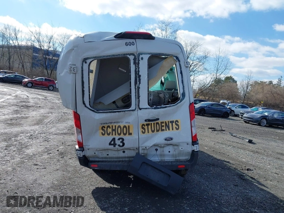 2018 Ford Transit Passenger XL with VIN 1FMZK1CM0JKB21599, listed as a IAAI auction lot 41511852 with Not provided miles and . Bid and sale history available at DreamBid. Image 17.