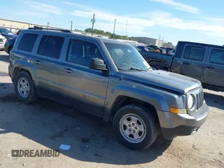 2013 Jeep Patriot Sport with VIN 1C4NJPBA0DD245736, listed as a IAAI auction lot 41651282 with 227,456 mi miles. Bid and sale history available at carsss.com. Image 1.