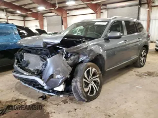 2022 Volkswagen Atlas SEL with VIN 1V2BR2CA1NC548379, listed as a Copart auction lot 85707204 with 22,378 mi miles and Salvage title. Bid and sale history available at DreamBid. Image 1.