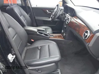 2015 Mercedes-Benz GLK 350 z VIN WDCGG8JB9FG394696, wystawiony jako IAAI lot #41991318 z przebiegiem 137 799 mil mil oraz . Historia ofert i sprzedaży dostępna na DreamBid. Obrazek 5.