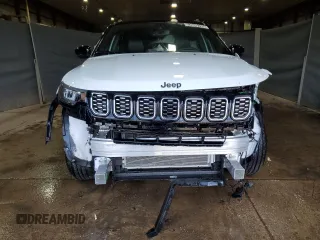 2025 Jeep Compass Limited with VIN 3C4NJDCN8ST591962, listed as a Copart auction lot 62530195 with 3,062 mi miles and Clean title. Bid and sale history available at DreamBid. Image 5.