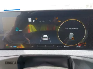 2022 Kia EV6 Wind z VIN KNDC3DLC6N5089018, wystawiony jako IAAI lot #41748175 z przebiegiem 25 157 mil mil oraz . Historia ofert i sprzedaży dostępna na DreamBid. Obrazek 7.