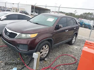 2011 Kia Sorento LX with VIN 5XYKT3A14BG083826, listed as a IAAI auction lot 41549754 with 216,831 mi miles. Bid and sale history available at carsss.com. Image 2.