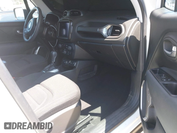 2022 Jeep Renegade Latitude with VIN ZACNJDB14NPN69500, listed as a IAAI auction lot 42478288 with 30,747 mi miles and . Bid and sale history available at DreamBid. Image 5.