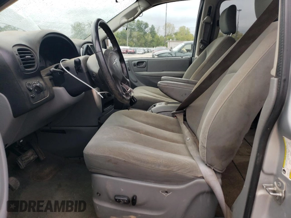 2007 Chrysler Town & Country LWB Touring with VIN 2A4GP54L07R281688, listed as a Copart auction lot 89054885 with 222,047 mi miles and Non Repairable. Bid and sale history available at carsss.com. Image 7.