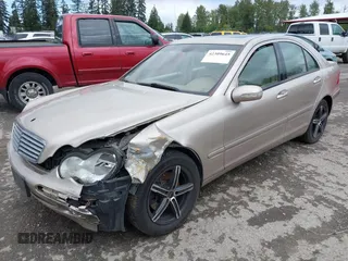 2004 Mercedes-Benz C 240 с VIN WDBRF81J14F513304, выставлен на аукционе IAAI как лот 42309645 с пробегом 119 649 миль миль и . История ставок и продаж доступна на DreamBid. Изображение 2.