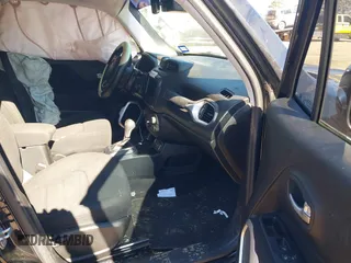 2018 Jeep Renegade Latitude z VIN ZACCJABB8JPJ60781, wystawiony jako IAAI lot #41411050 z przebiegiem 72 236 mil mil oraz . Historia ofert i sprzedaży dostępna na DreamBid. Obrazek 5.