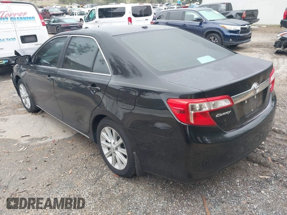 2014 Toyota Camry SE with VIN 4T1BK1FK8EU539138, listed as a IAAI auction lot 41802302 with 91,205 mi miles. Bid and sale history available at carsss.com. Image 3.