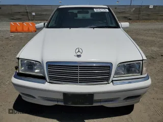 2000 Mercedes-Benz C 230/260/280/320 z VIN WDBHA29G4YA860192, wystawiony jako Copart lot #55161175 z przebiegiem 196 961 mil mil oraz Szkoda całkowita • Salvage title. Historia ofert i sprzedaży dostępna na DreamBid. Obrazek 5.