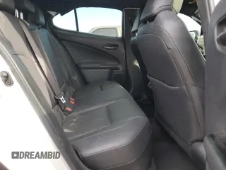2019 Lexus UX 200 z VIN JTHY3JBH4K2014363, wystawiony jako Copart lot #79135754 z przebiegiem 92 751 mil mil oraz Szkoda całkowita • Salvage title. Historia ofert i sprzedaży dostępna na DreamBid. Obrazek 11.