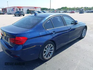 2018 BMW 3 Series 320i with VIN WBA8A9C52JK622825, listed as a IAAI auction lot 42285685 with 74,453 mi miles and . Bid and sale history available at DreamBid. Image 4.