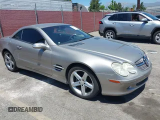 2004 Mercedes-Benz SL 500 z VIN WDBSK75F44F063970, wystawiony jako IAAI lot #42301998 z przebiegiem 108 480 mil mil oraz . Historia ofert i sprzedaży dostępna na DreamBid. Obrazek 1.