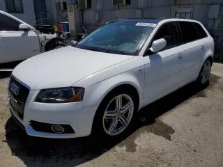 2011 Audi A3 Premium Plus z VIN WAUKEAFM7BA064086, wystawiony jako Copart lot #58262295 z przebiegiem 121 663 mil mil oraz Czysty tytuł • Clean title. Historia ofert i sprzedaży dostępna na DreamBid. Obrazek 1.