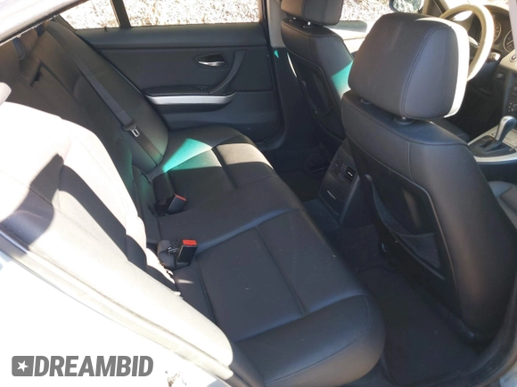 2006 BMW 3 Series 325xi with VIN WBAVD13576KV09164, listed as a IAAI auction lot 40558363 with 148,819 mi miles. Bid and sale history available at carsss.com. Image 8.