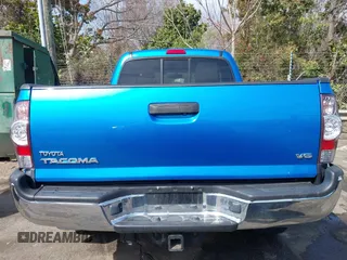 2011 Toyota Tacoma with VIN 5TFUU4EN1BX016557, listed as a IAAI auction lot 41836775 with 123,879 mi miles. Bid and sale history available at carsss.com. Image 16.