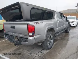 2018 Toyota Tacoma SR5 with VIN 3TMBZ5DN0JM012259, listed as a IAAI auction lot 41709709 with Not provided miles and . Bid and sale history available at DreamBid. Image 4.