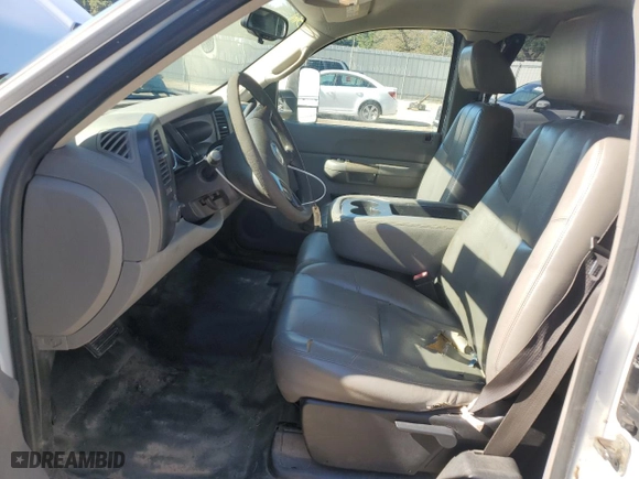 2008 Chevrolet Silverado 2500HD Work Truck with VIN 1GCHC29K68E111113, listed as a Copart auction lot 80906064 with 153,106 mi miles and Salvage Title. Bid and sale history available at carsss.com. Image 7.