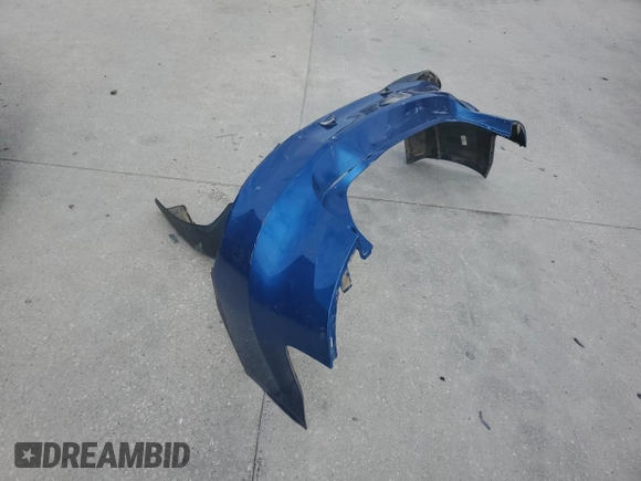 2018 Ford Focus SE z VIN 1FADP3F22JL328761, wystawiony jako Copart lot #45220705 z przebiegiem 71 639 mil mil oraz Szkoda całkowita • Salvage title. Historia ofert i sprzedaży dostępna na DreamBid. Obrazek 14.