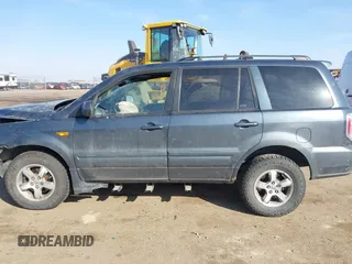 2006 Honda Pilot EX-L with VIN 5FNYF18656B012252, listed as a IAAI auction lot 41801738 with 246,191 mi miles and . Bid and sale history available at DreamBid. Image 15.